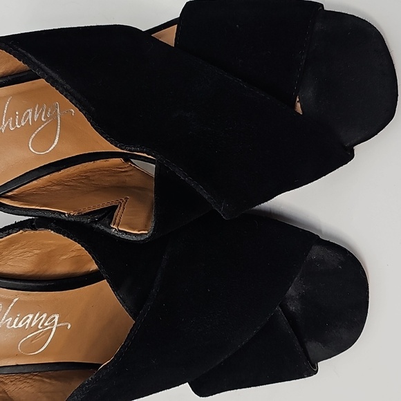 Arturo Chiang Black Suede Criss Cross Mule Block Heel Sandal Whimsigoth Feminine - Picture 9 of 11